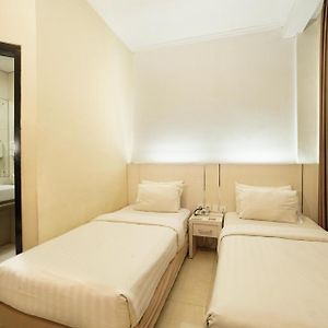 Kamar kembar standard